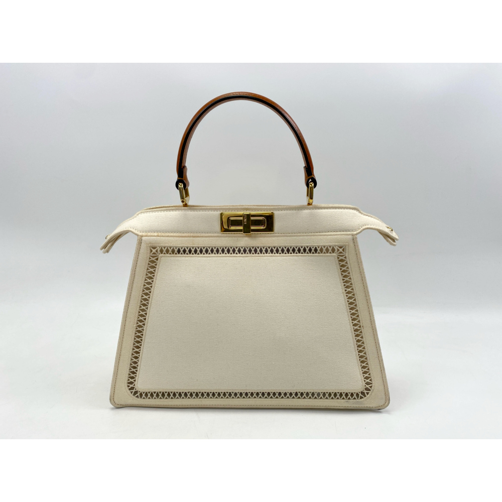 フェンディ ピーカブー アイシーユー ミディアム 2WAYハンドバッグ アイボリー キャンバス Bランク