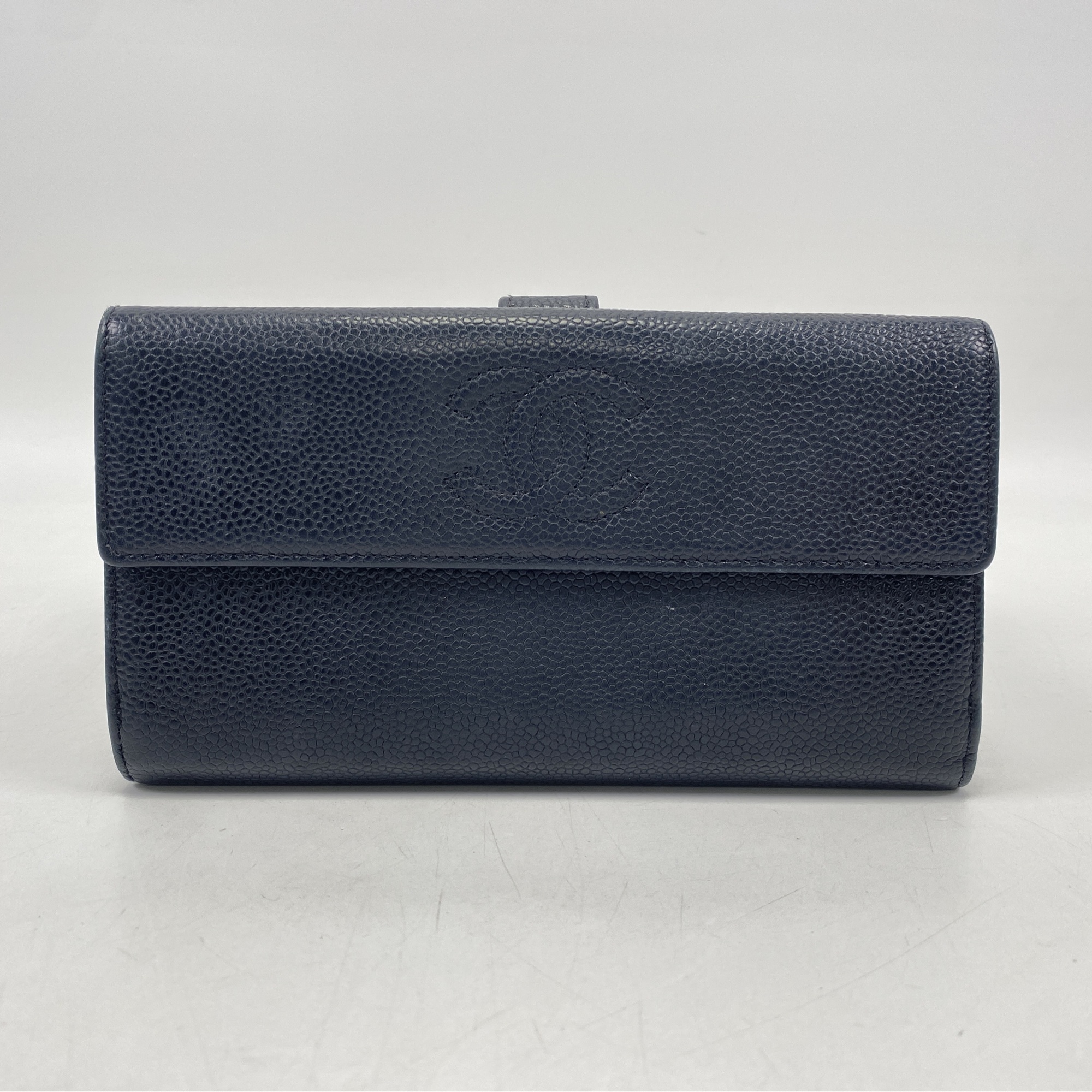 シャネル ココマーク 長財布 黒 キャビアスキン SV金具 Bランク