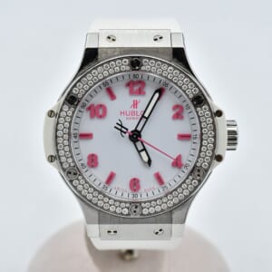 ウブロ ビッグバン FIFA2011 白文字盤 SS×ラバー/QZ 361.SE.2090.RW.1104 買取実績【買取日：2026年2月24日】