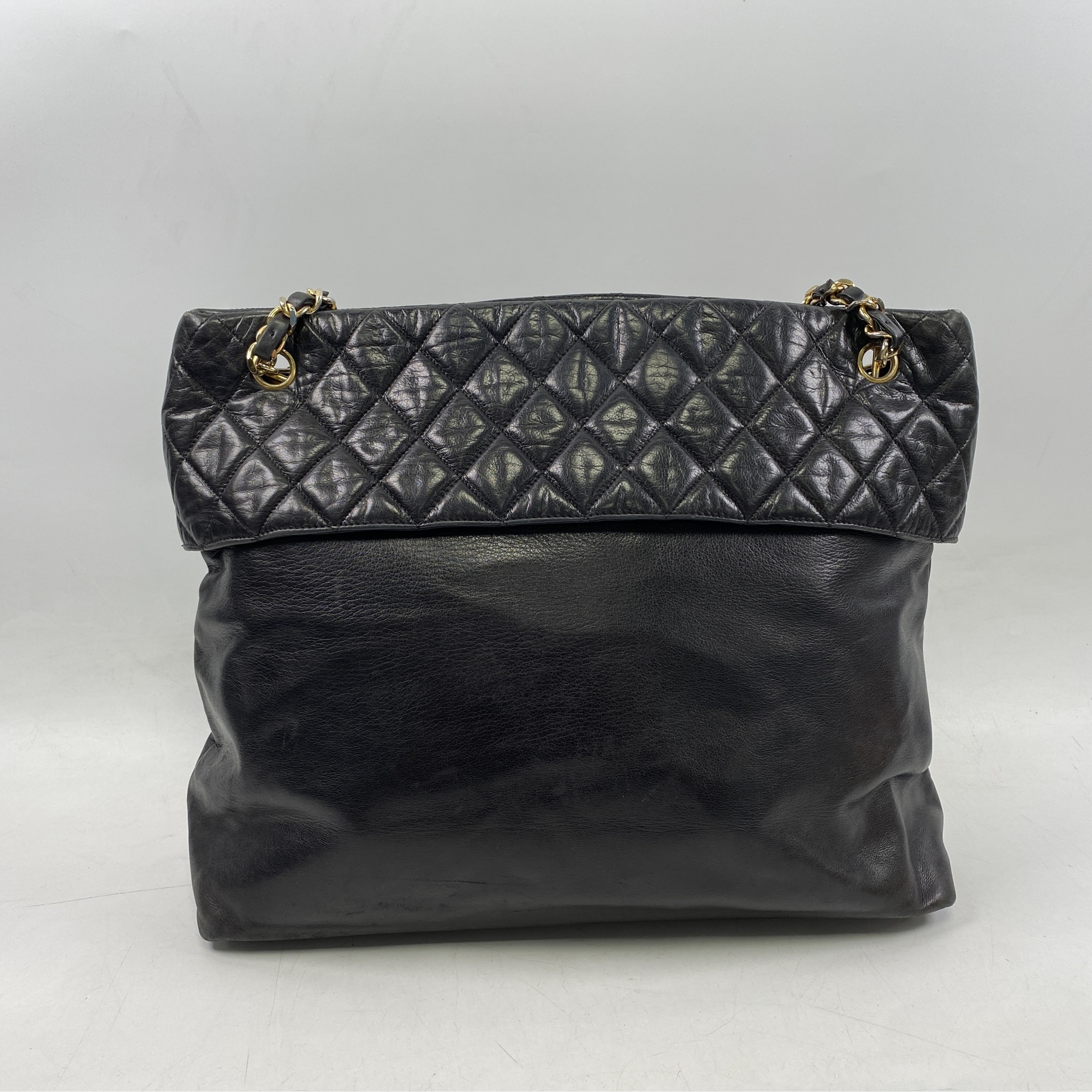 シャネル マトラッセ チェーントートバッグ 黒 ラムスキン Bランク