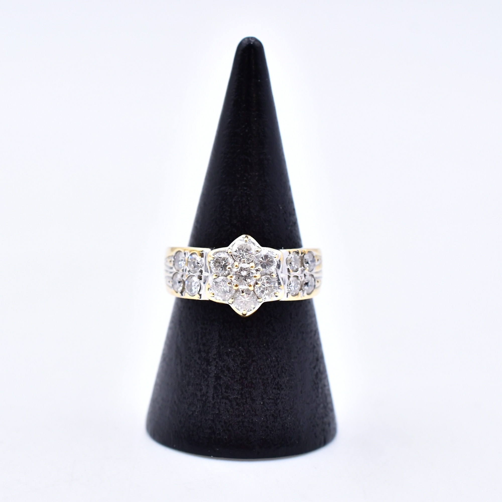 フラワーダイヤ リング K18WG D1.2ct 買取実績【買取日：2026年3月9日 