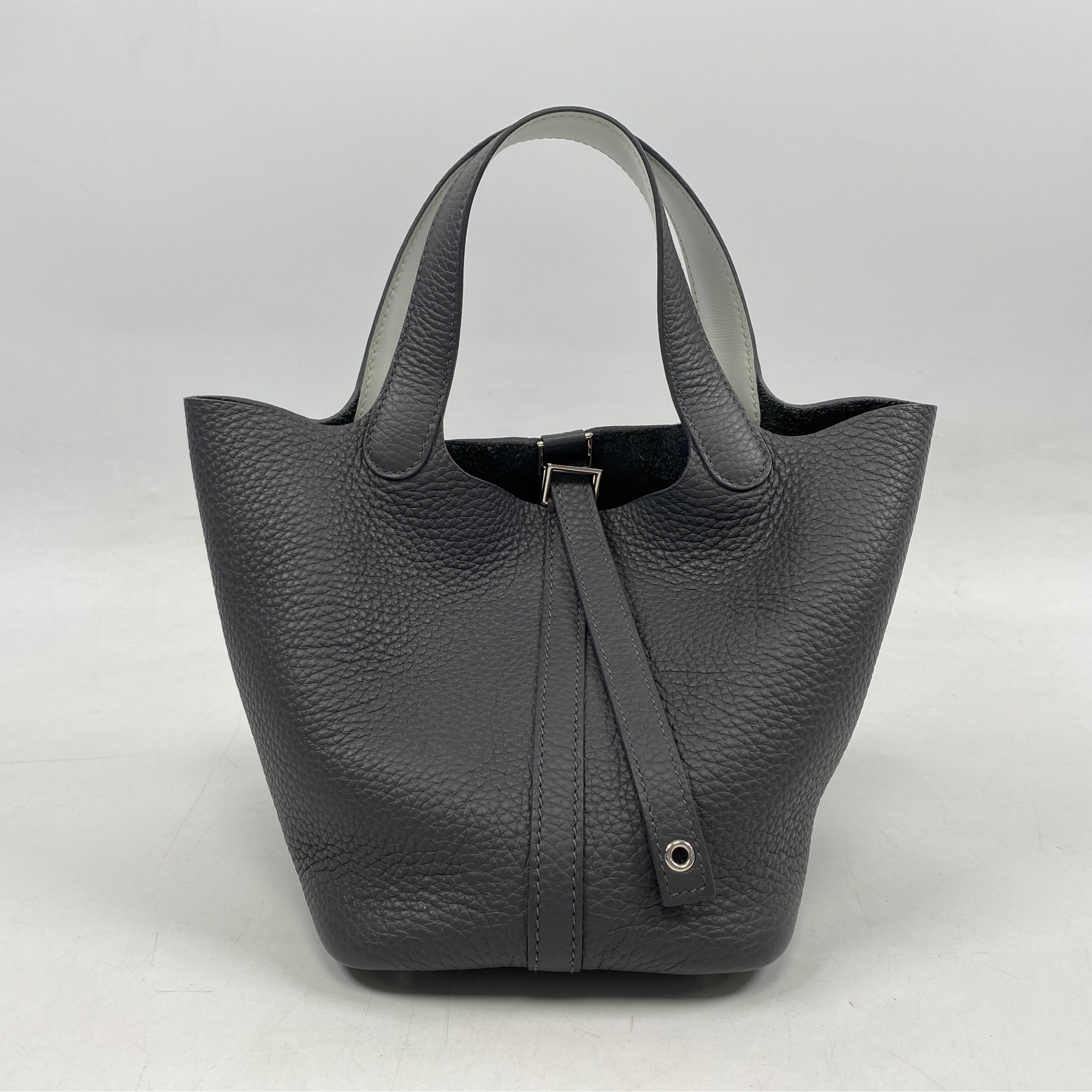 エルメス ピコタンロックPM トリヨン グレー系×白系 SV金具 W刻印 Bランク