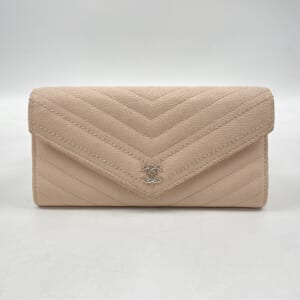 シャネル シェブロン 二つ折り長財布 ピンク キャビアスキン SV金具 買取実績【買取日：2026年3月1日】