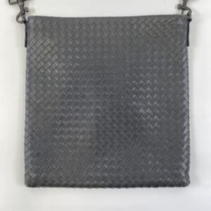 ボッテガヴェネタ イントレチャート ショルダーバッグ レザー 黒