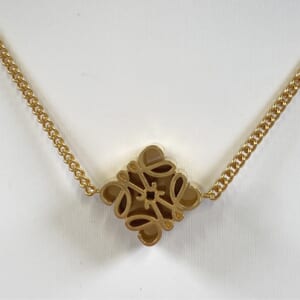 ロエベ アナグラム ネックレス ゴールド