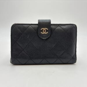 シャネル マトラッセ 二つ折り財布 キャビアスキン ブラック SV金具