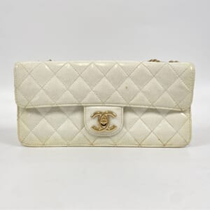 シャネル マトラッセ23 SフラップWチェーン ショルダーバッグ 白 ラムスキン GD金具