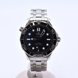 オメガ シーマスター300 黒文字盤 SS/AT 210.30.42.20.01.001