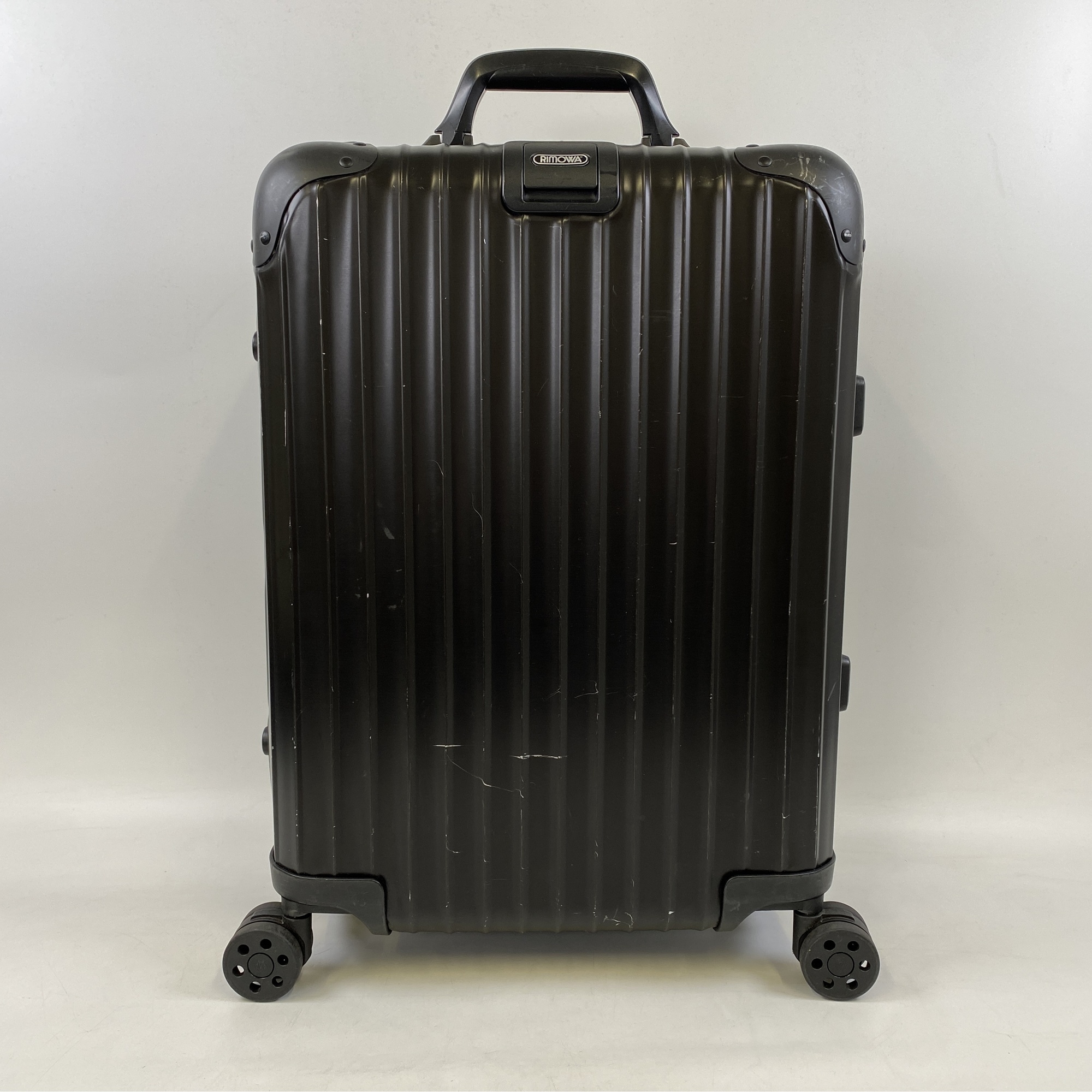 リモワ トパーズ キャリーバッグ ステルス 4輪 920.52 買取実績【買取
