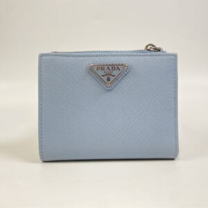 プラダ サフィアーノ コンパクトウォレット 水色 レザー 1ML050