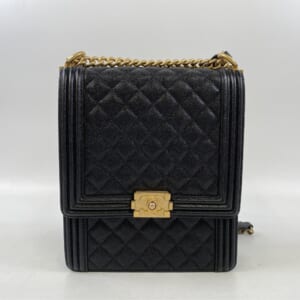 シャネル ボーイシャネル チェーンショルダーバッグ 黒 キャビアスキン GD金具 AS0130