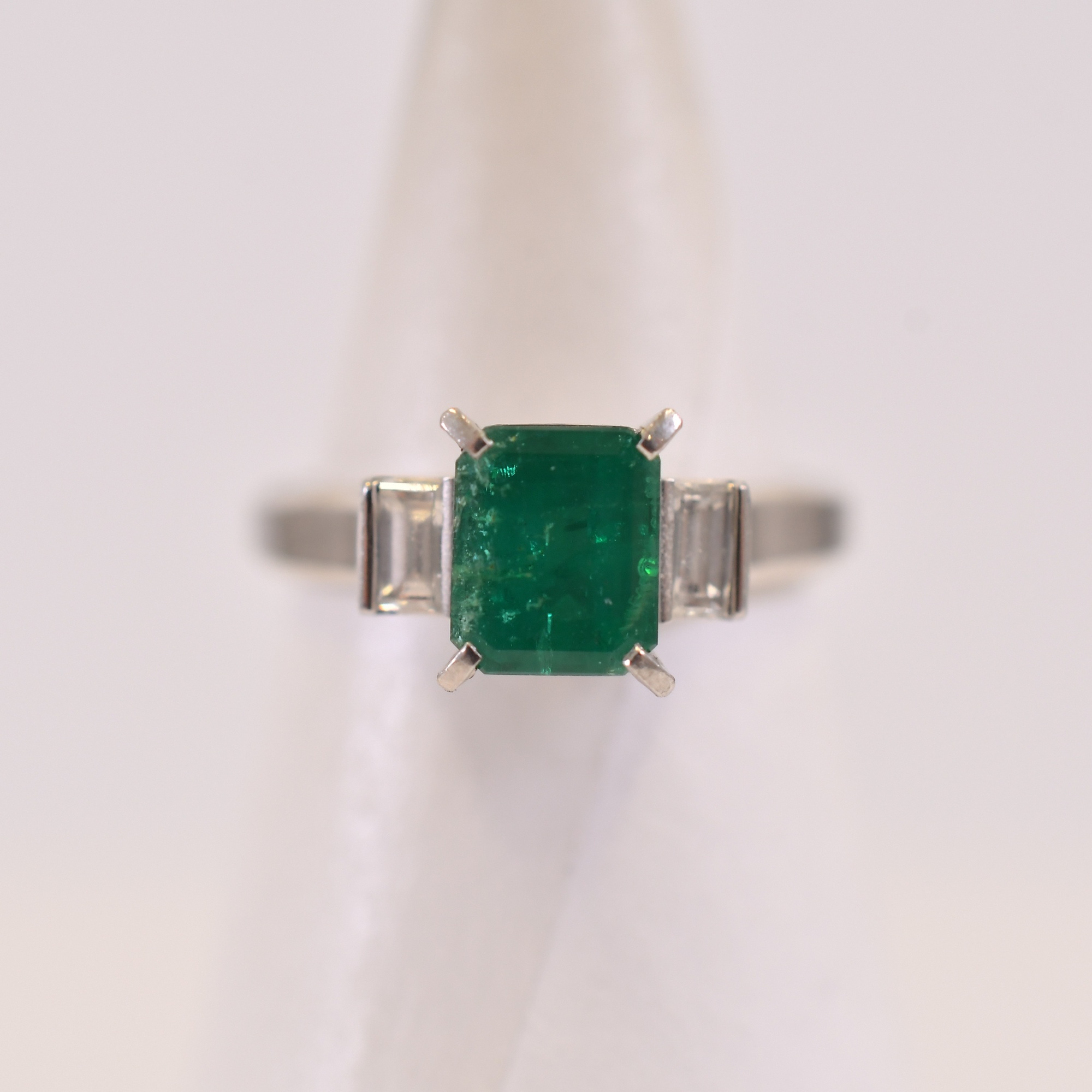 エメラルド ダイヤ リング Pt900 E0.94ct 0.23ct Bランク