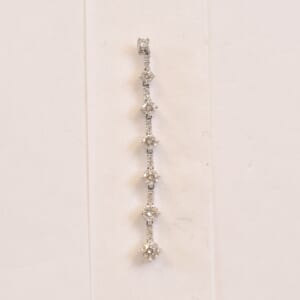 ダイヤアクセ K18WG 0.68ct