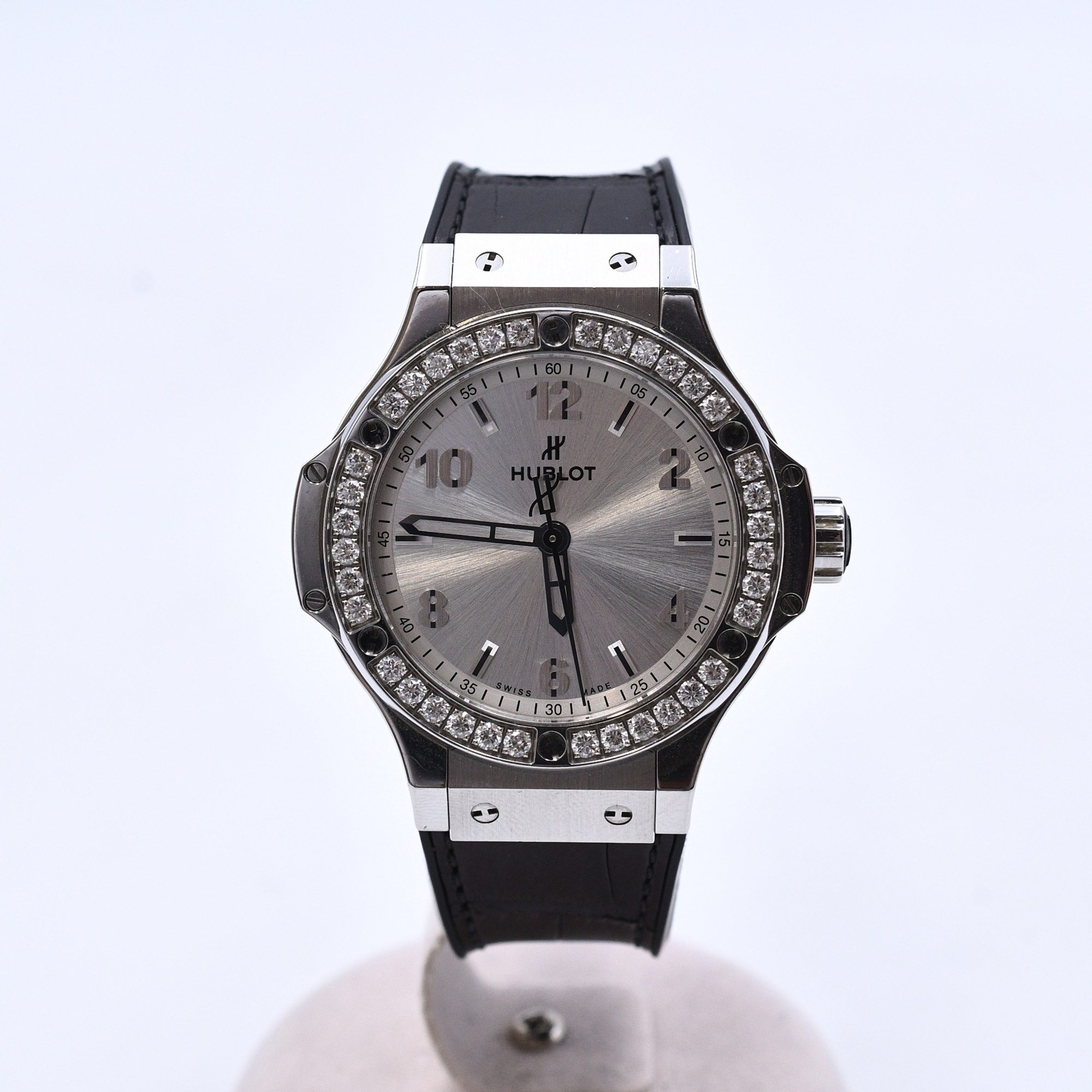 ウブロ HUBLOT ビッグバン モノクローム スチール 361 SX 4310 LR 1204 ダイヤベゼル レディース 腕時計 クォーツ Big bang 90288932 楽天市場】ウブロ HUBLOT ビッグバン モノクローム スチール 361 SX