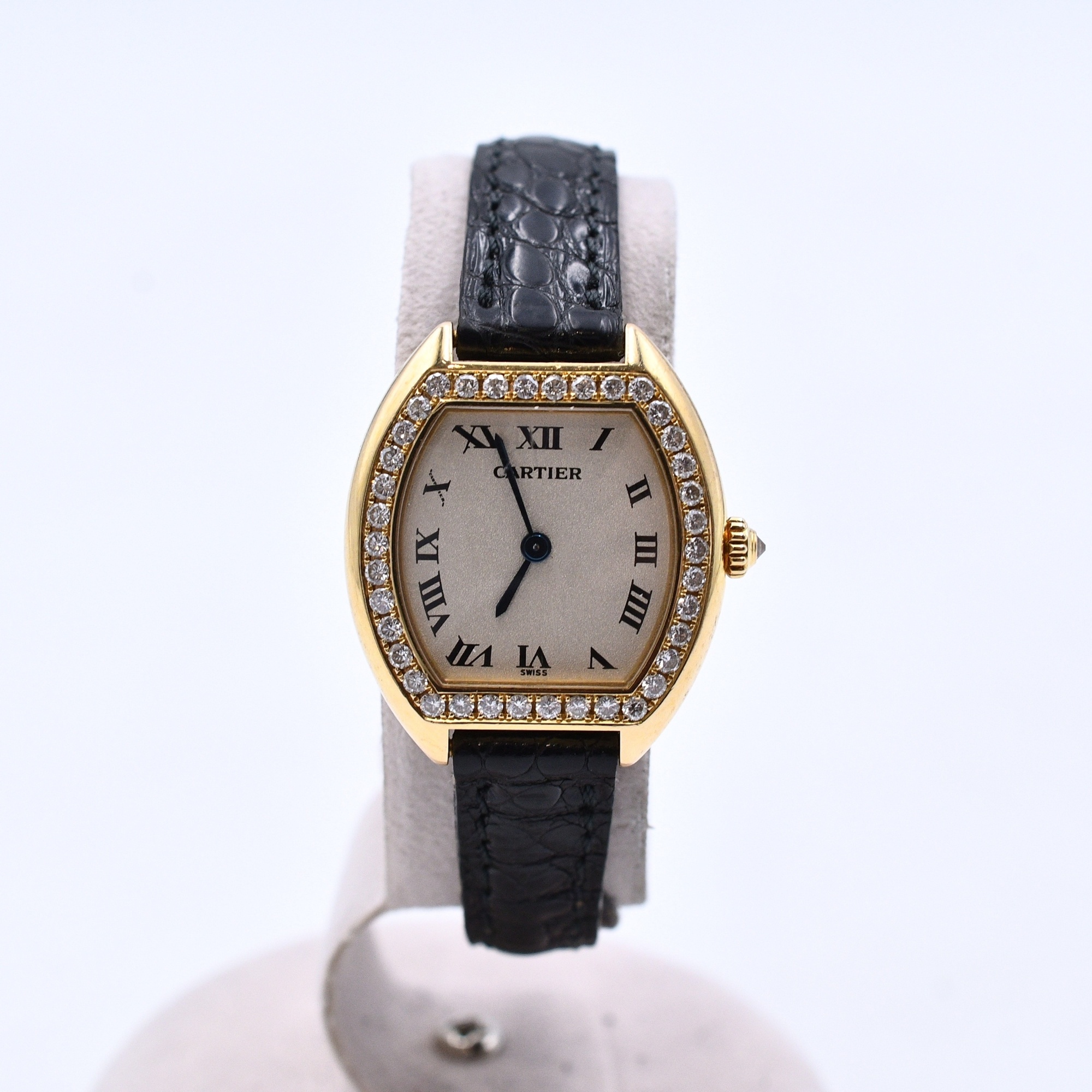 カルティエ トノー1910 シルバー文字盤 革×YG/QZ WA501051 買取実績