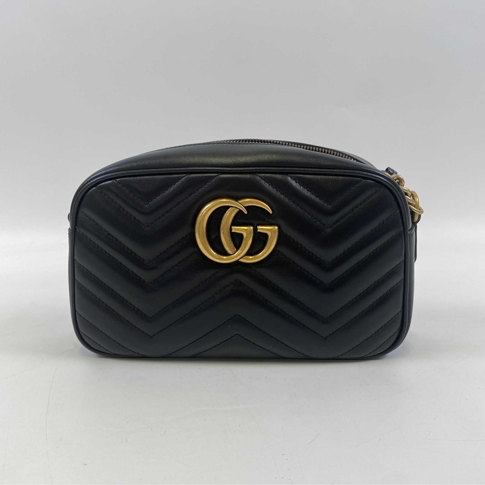 グッチ GGマーモント ショルダーバッグ 黒 レザー Aランク
