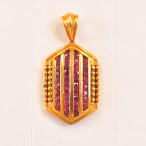 18K 赤色石 トップ 1.35ct