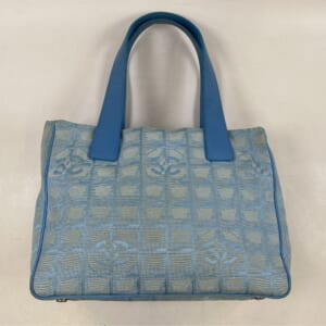 シャネル ニュートラベルライン トートMM 水色 レザー×ナイロンキャンバス SV金具 シールあり