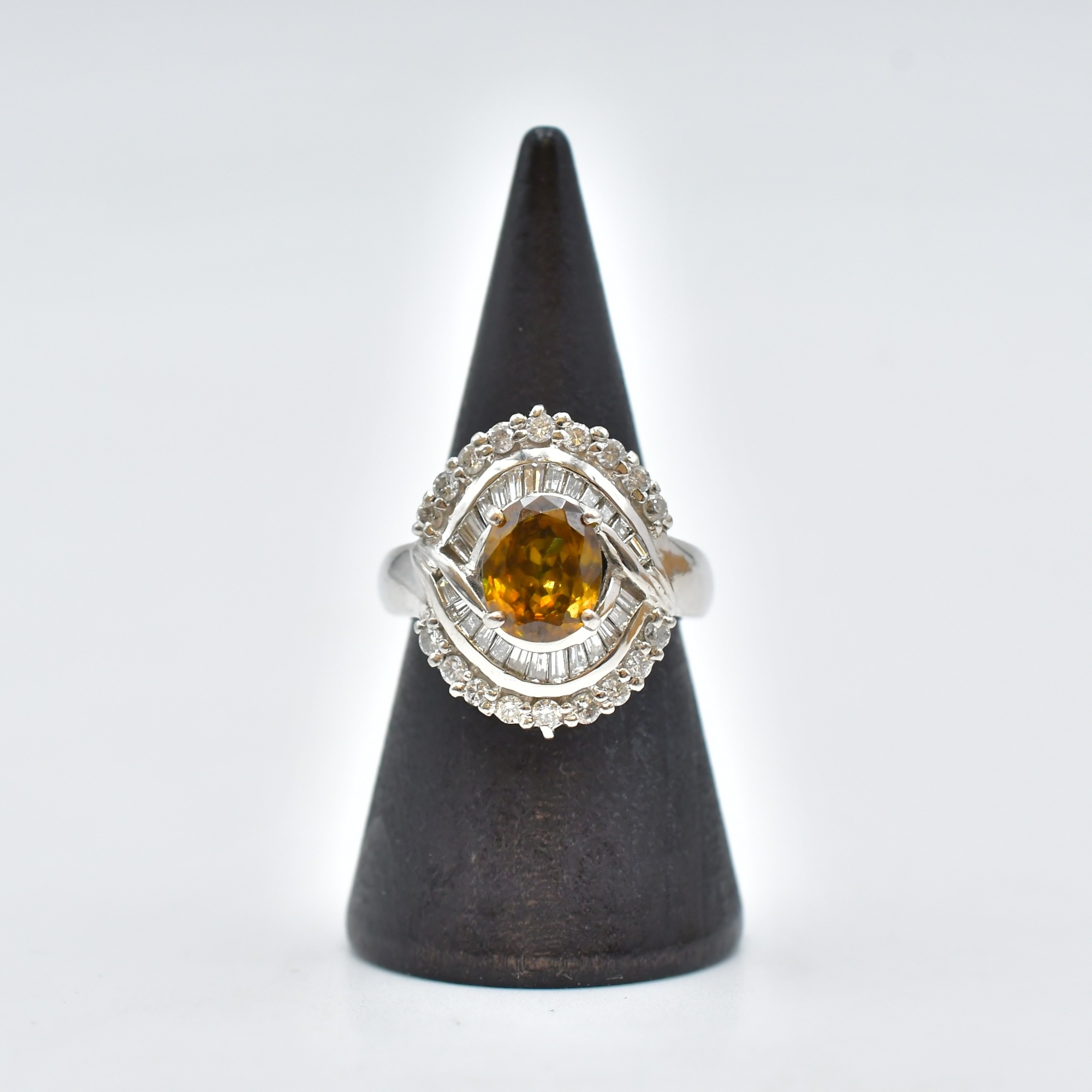 スフェーン ダイヤリング Pt900 1.461ct 1.80ct Bランク