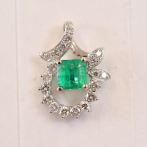 エメラルド ネックトップ Pt900 1.11ct 0.542ct
