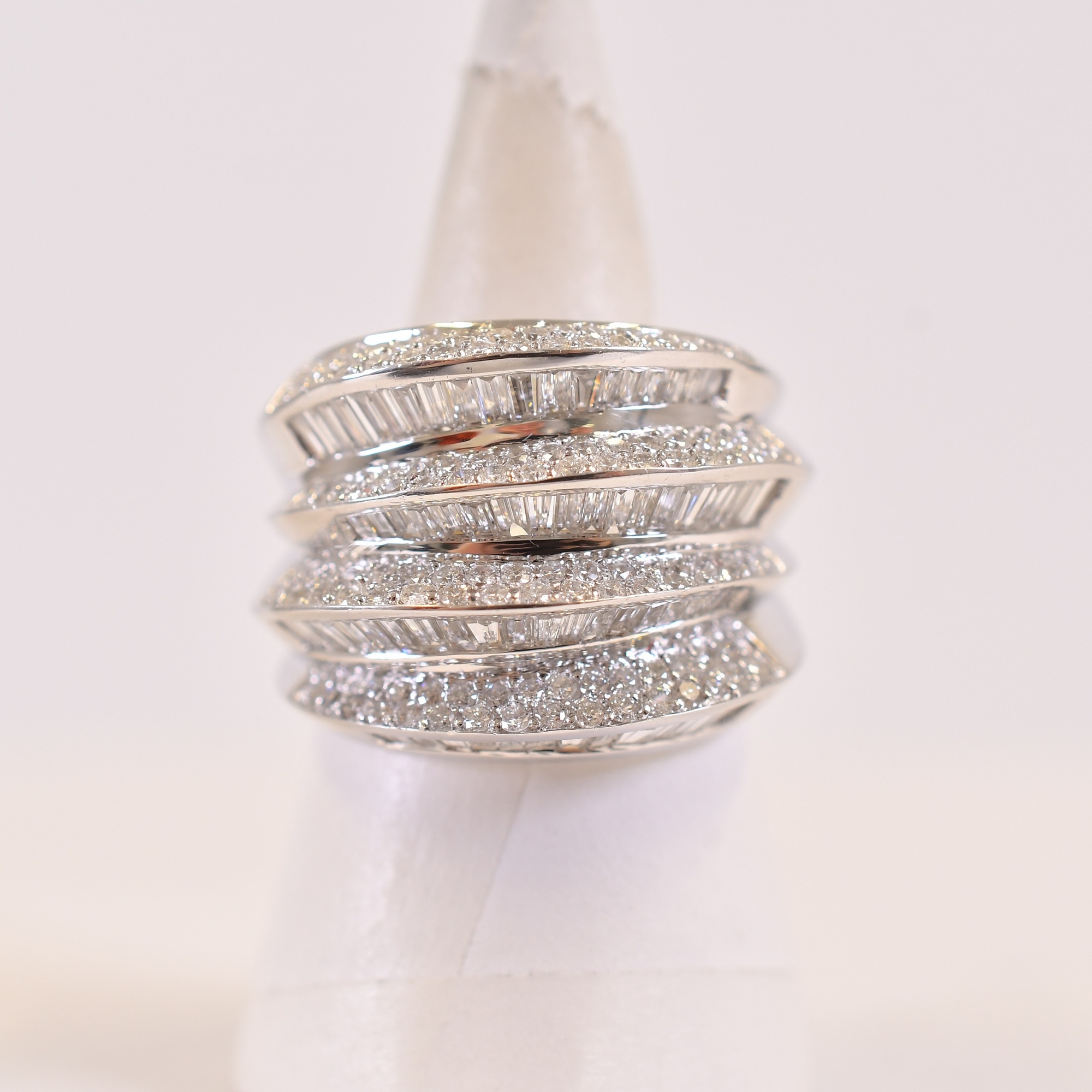ダイヤリング 750 1.83ct 1.05ct Bランク