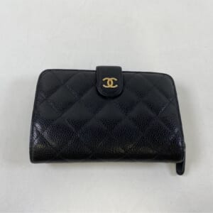 シャネル 折り畳み財布 黒 キャビアスキン GD金具 A48667