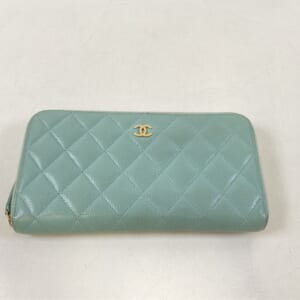 シャネル 長財布 水色 キャビアスキン GD金具