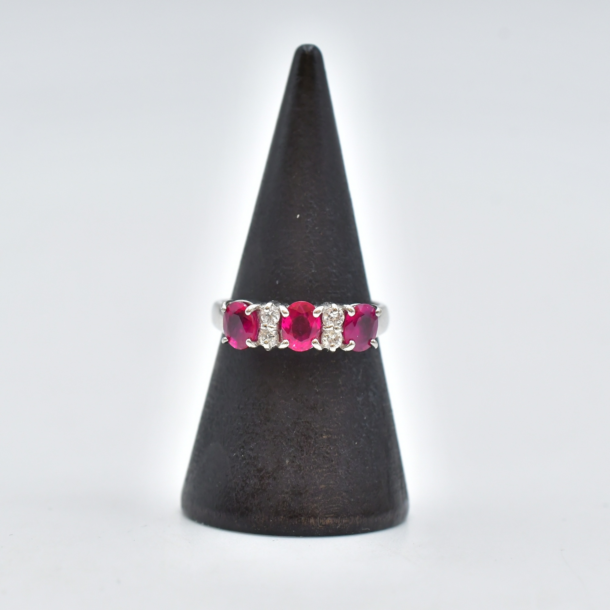 ルビーリング Pt900 1.44ct 0.13ct Bランク