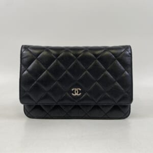 シャネル マトラッセ チェーンウォレット 黒 ラムスキン SV金具