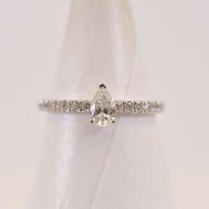 グラフ ダイヤリング ペアシェイプ K18WG 0.22ct