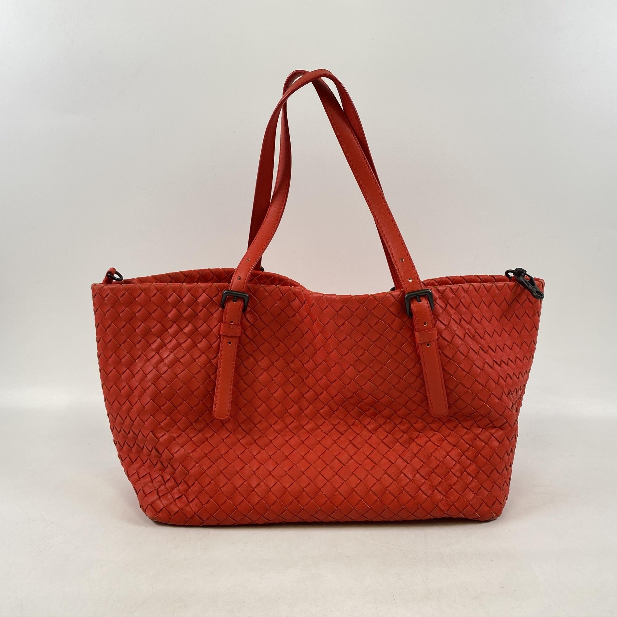 ボッテガヴェネタ イントレチャート トートバッグ 赤 レザー 買取実績