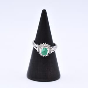 エメラルドリング Pt850 D0.25ct 0.5ct