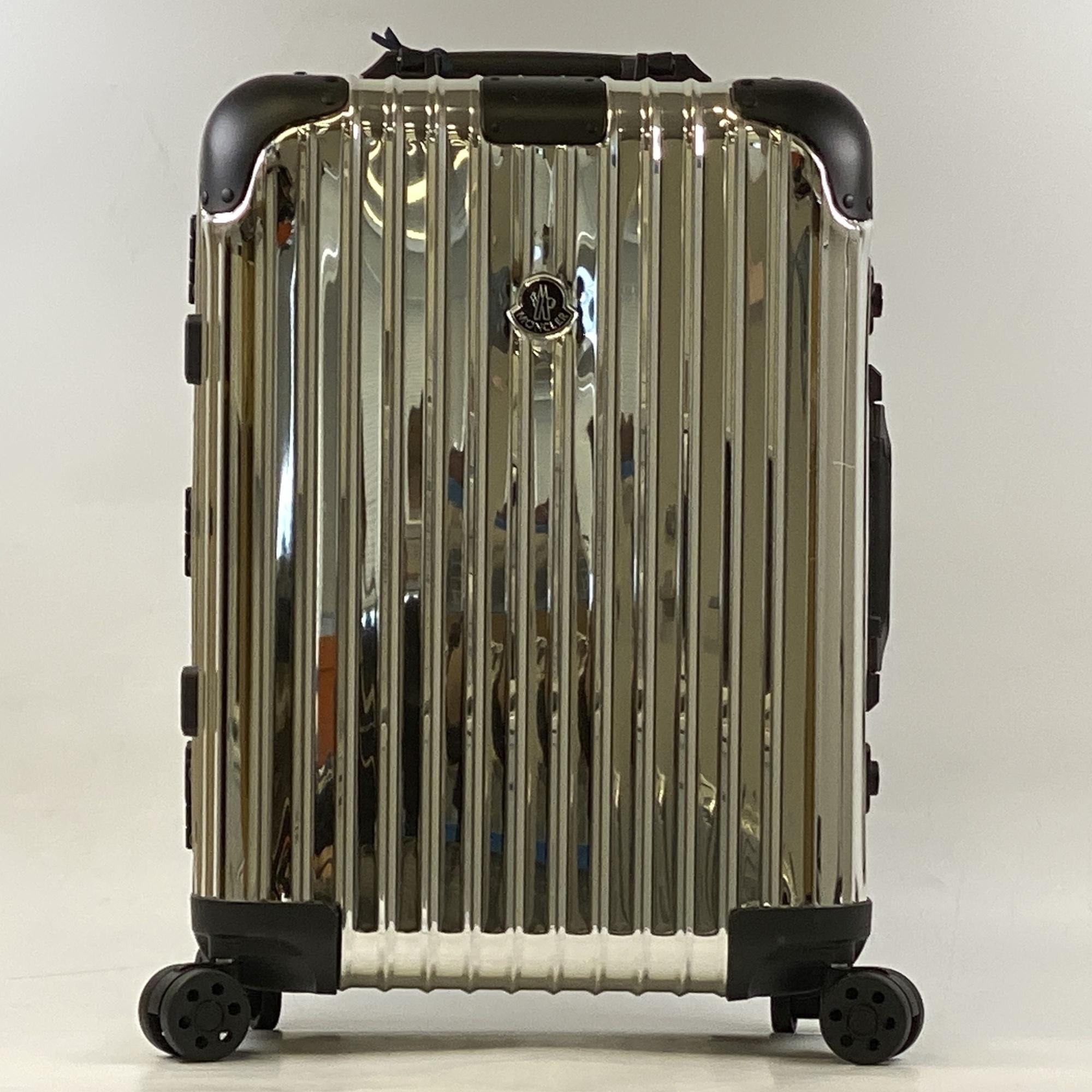 リモワ リモワ×モンクレール Reflection キャリーケース シルバー アルミ 4輪 35L Aランク