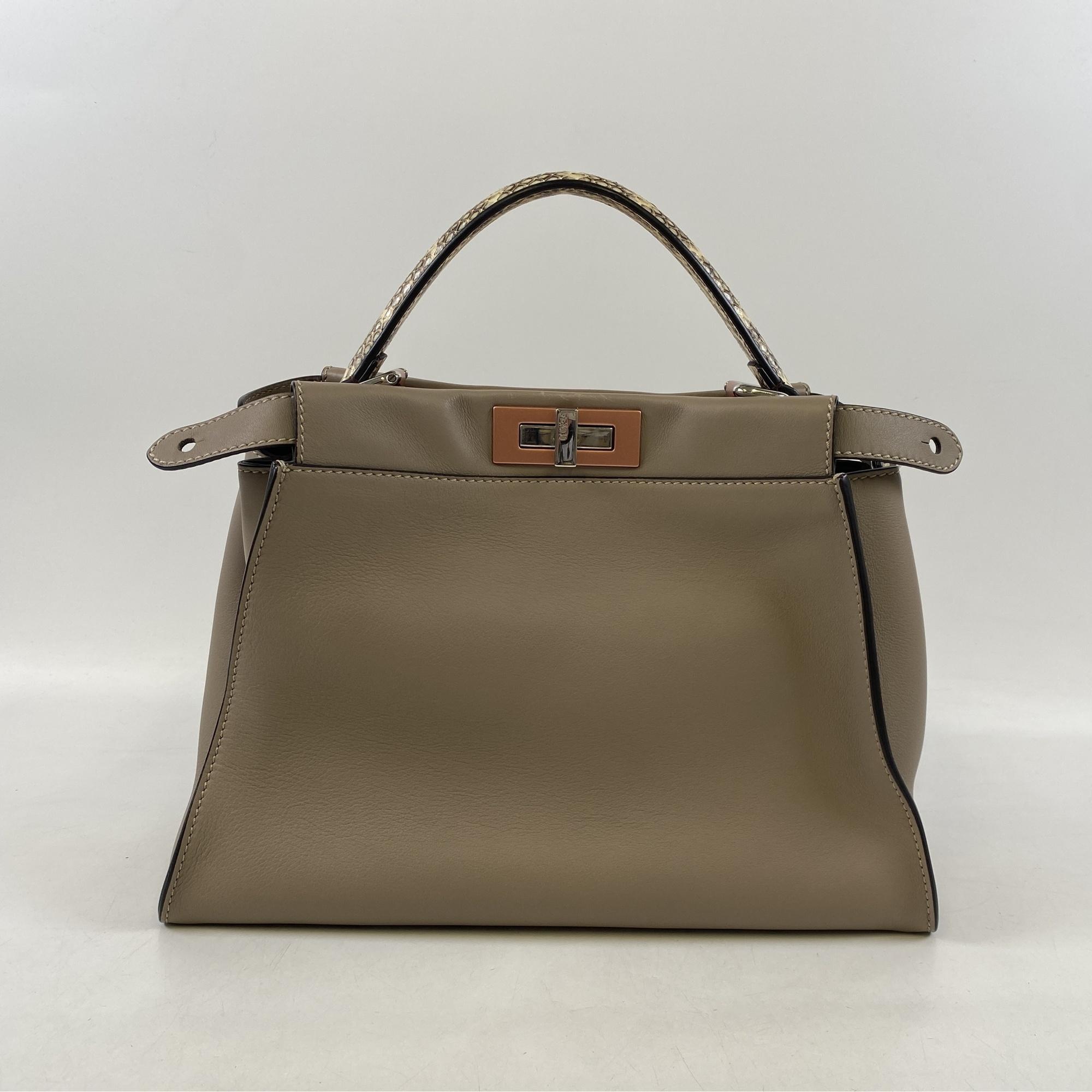 フェンディ ピーカブー ミディアム 2way ハンドバッグ ショルダー