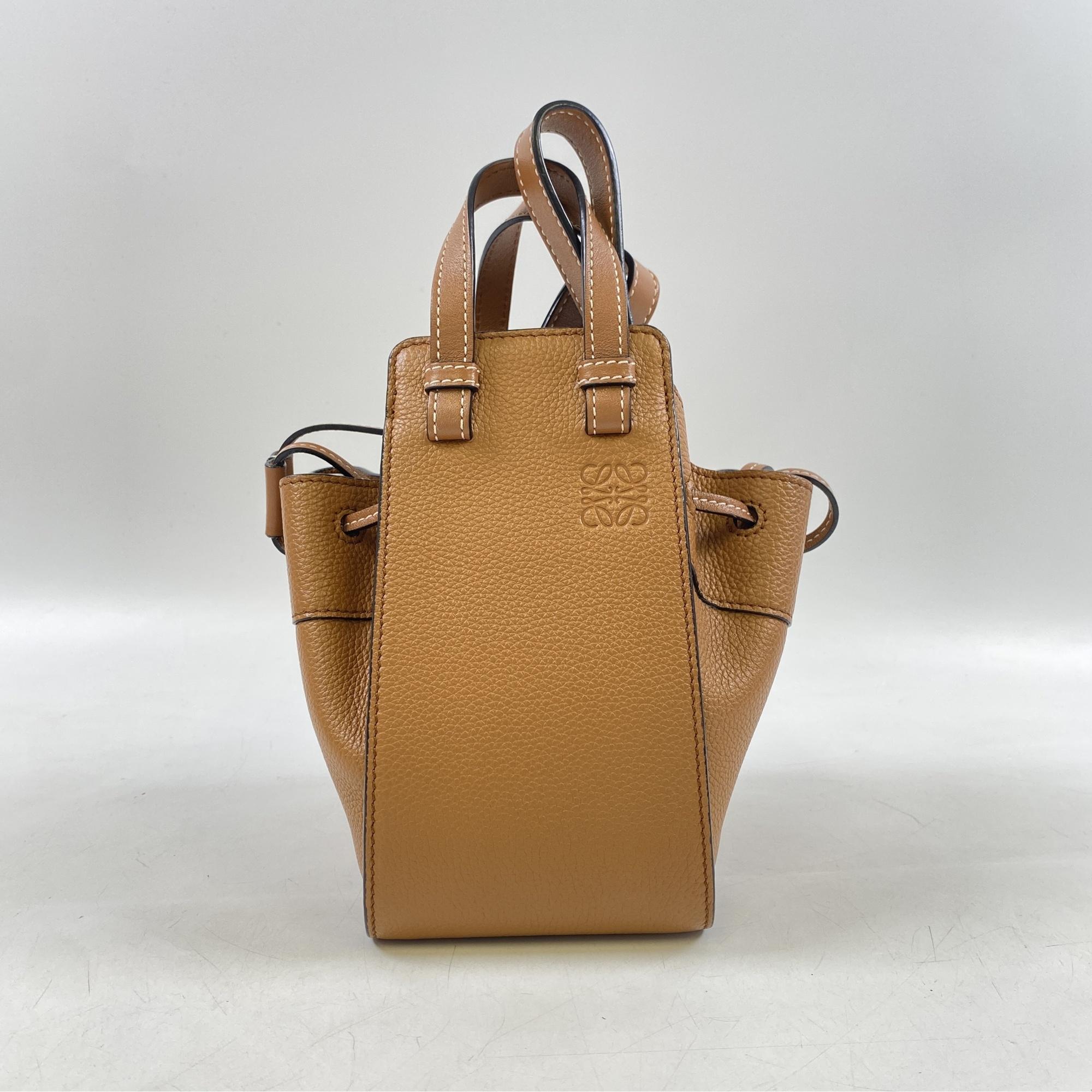 ロエベ ハンモック ミニ ショルダーバッグ ブラウン レザー Aランク