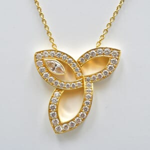 ハリー・ウィンストン リリークラスター ダイヤ ネックレス Au750YG D0.12ct