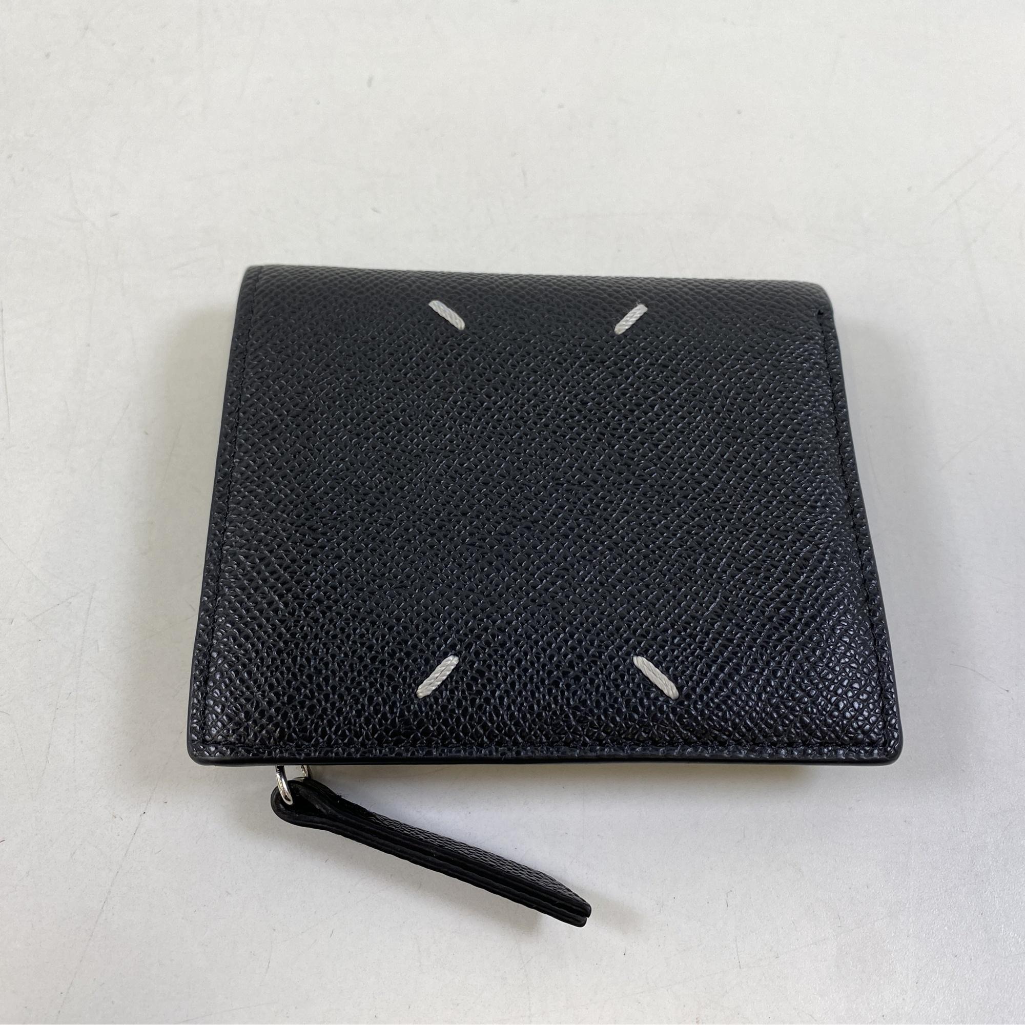 4ステッチ 2つ折り財布 黒 レザー Bランク