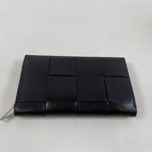 ボッテガヴェネタ マキシ イントレチャート ラウンドファスナー レザー 黒