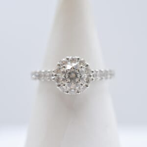 グラフ ラウンドブリリアント アイコンダイヤリング Au750 0.56ct