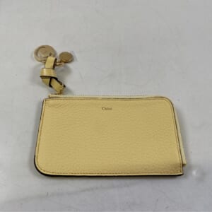 クロエ フラグメントケース コインケース イエロー カーフレザー CHC21WP944F57