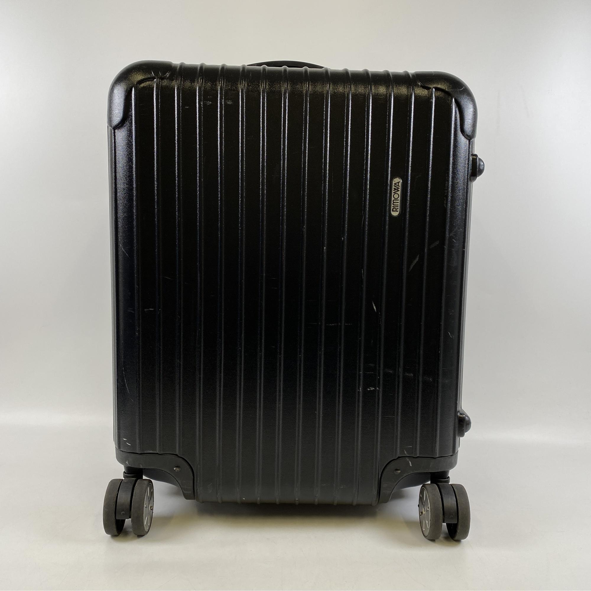リモワ サルサ スーツケース 4輪 45L ブラック 5.992.588 買取実績 