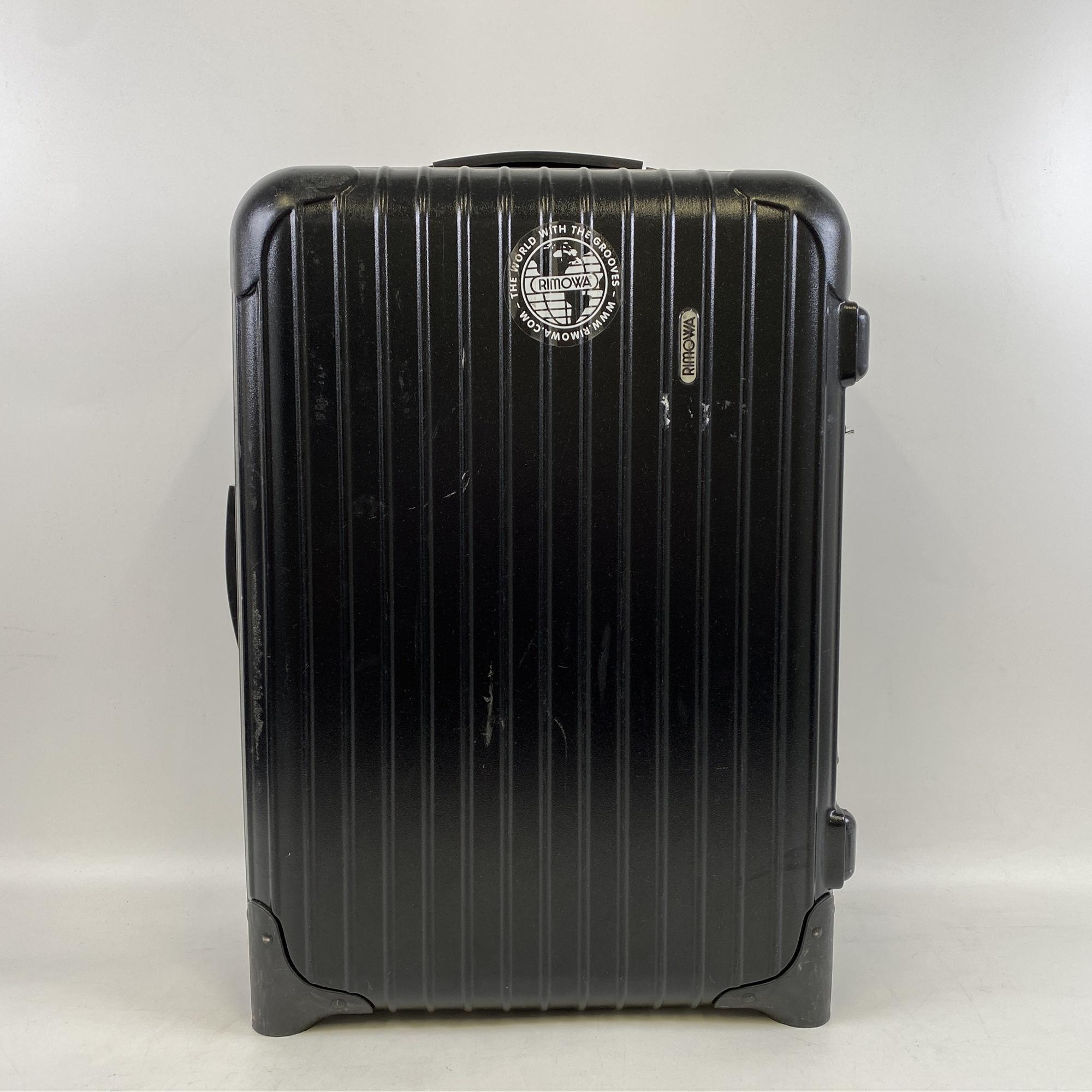 リモワ サルサ 2輪 35L 黒 ポリカーボネート 851.52.10.7 買取実績