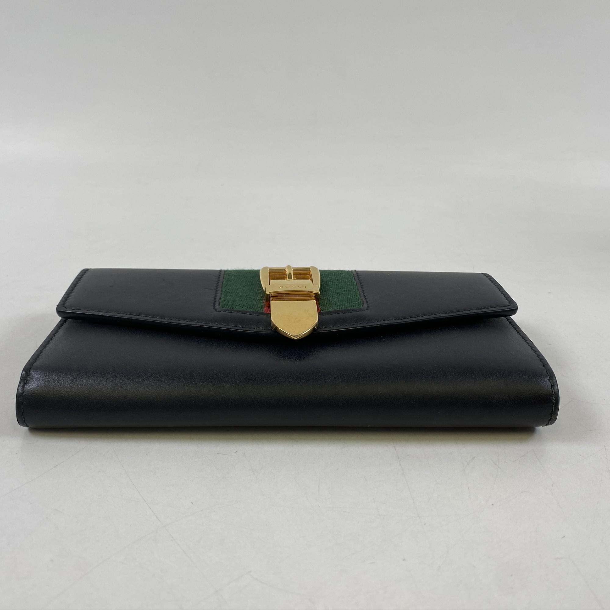 ※再お値下げ中【美品】GUCCI シルヴィ  財布 グッチ シルヴィ 二つ折り長財布 黒 レザー 476084 買取実績【買取日