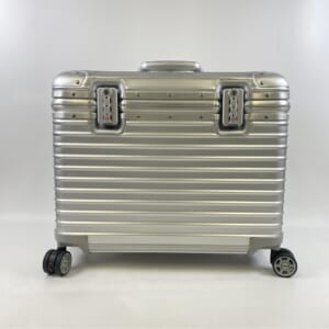 リモワ トパーズ 84L 4輪 シルバー アルミ 923.73.00.4 買取実績【買取