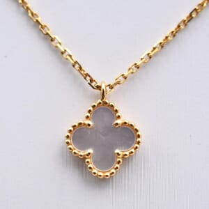 ヴァンクリーフ＆アーペル スイートアルハンブラ マザーオブパール ネックレス Au750YG