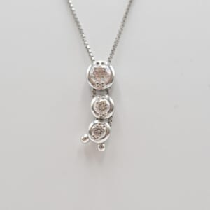 タサキ トリロジー ダイヤネックレス K18WG 0.55ct