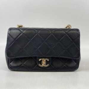 シャネル マトラッセ ワイルドステッチ ラウンドジップ長財布 黒