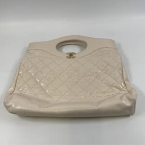 シャネル シャネル31 チェーンショルダーバッグ ホワイト レザー GD金具