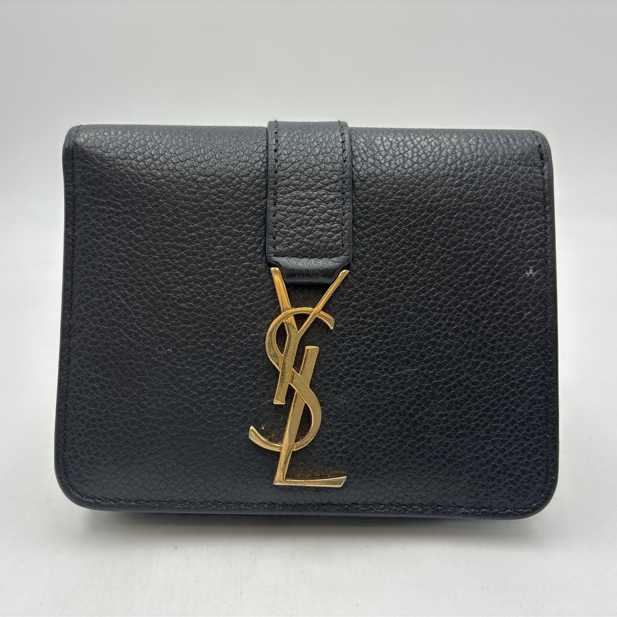 サンローラン YSLライン ラージジップウォレット 黒 レザー Bランク