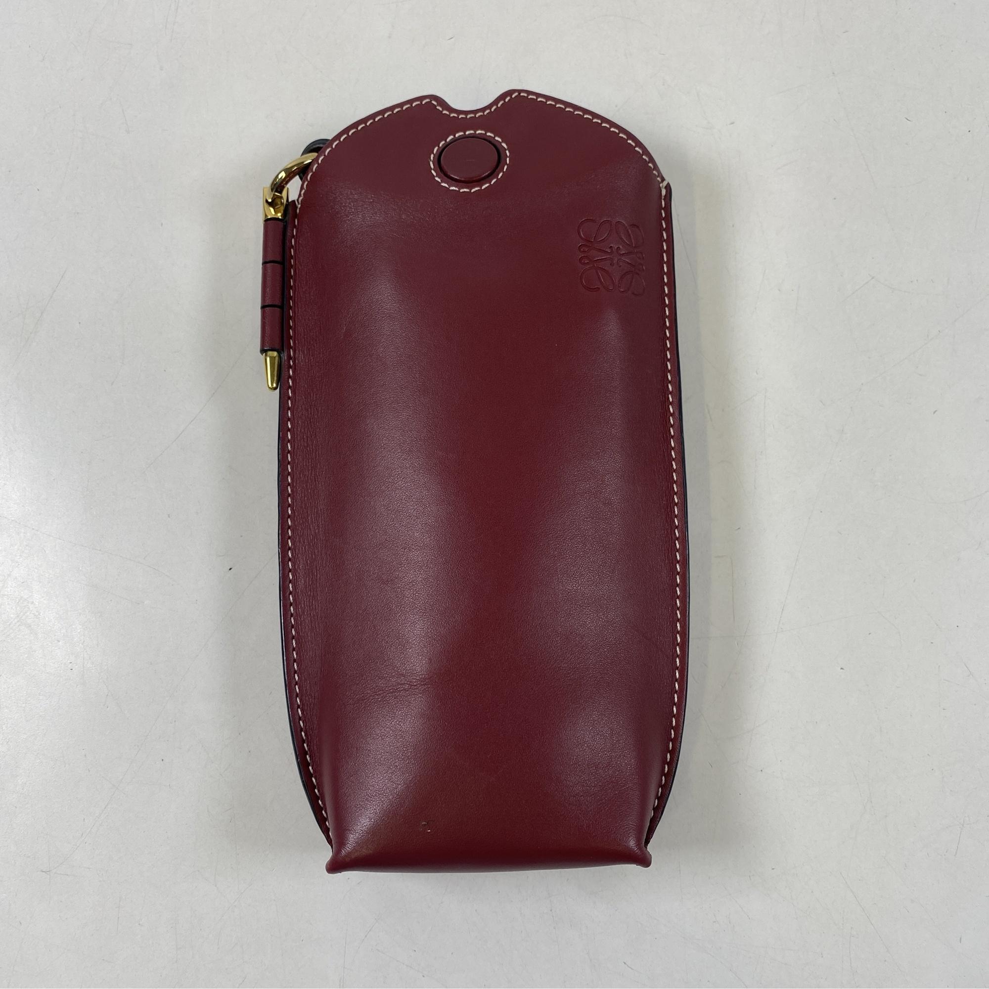 ロエベ ゲートポケット ショルダーバッグ ワインレッド レザー Bランク